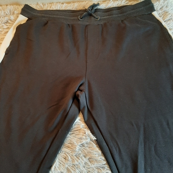 Guess Los Angeles Sweats Size Large - Picture 6 of 15